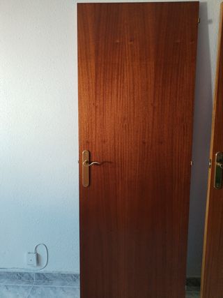 Puertas madera 72x196 cm
10€ cada una