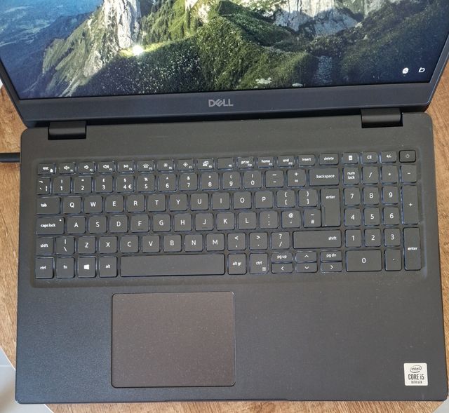 Dell Latitude 3520