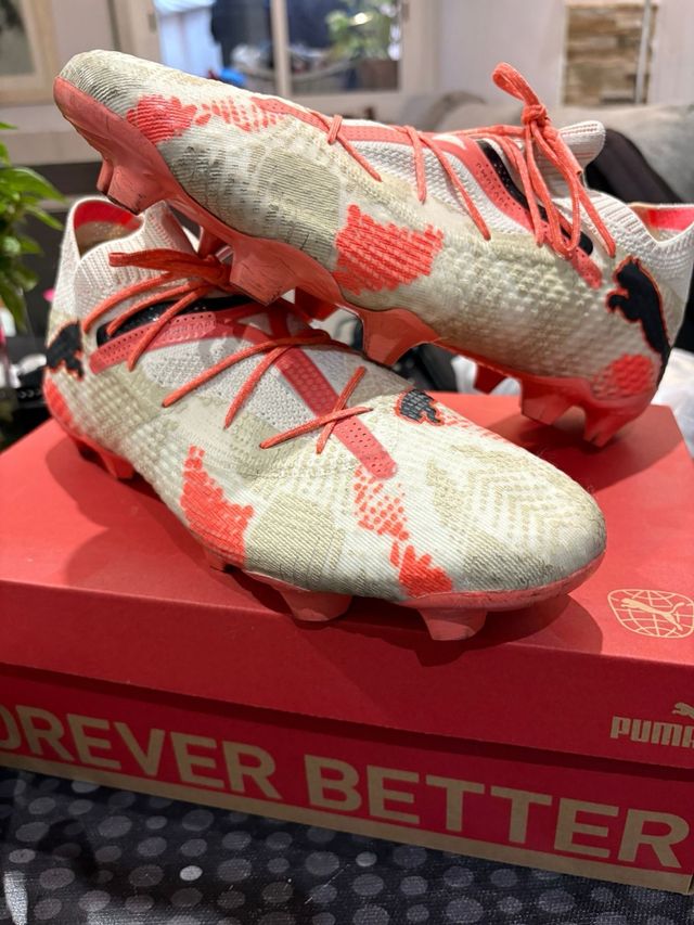 Botas Puma - Fútbol - Rosa y Blanco