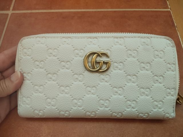 Cartera blanca