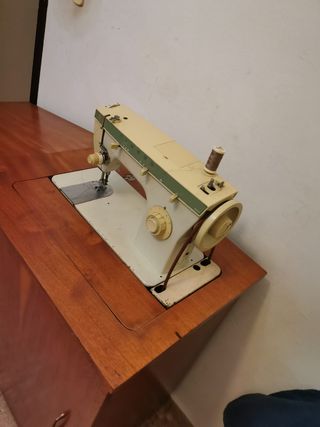 Máquina coser Singer Antigua