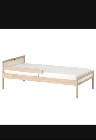 Cama y colchon infantil 80cm - Madera beige