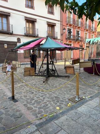 Carrusel infantil medieval