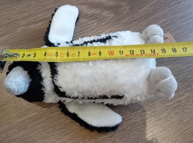 Peluche pingüino adorable