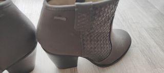 Botines Mustang Gris