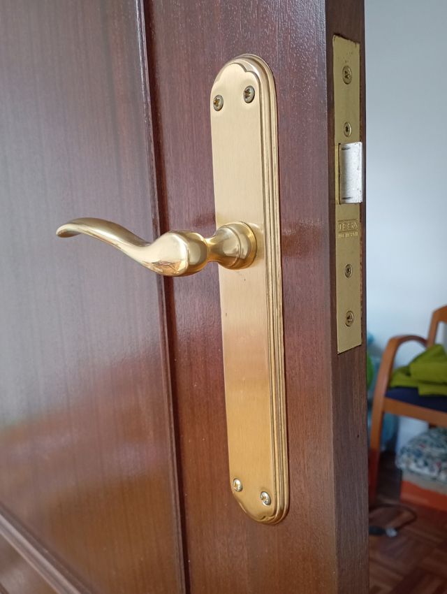 Manillas puerta - Dorado y Niquel