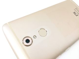 zte axon 7 mini