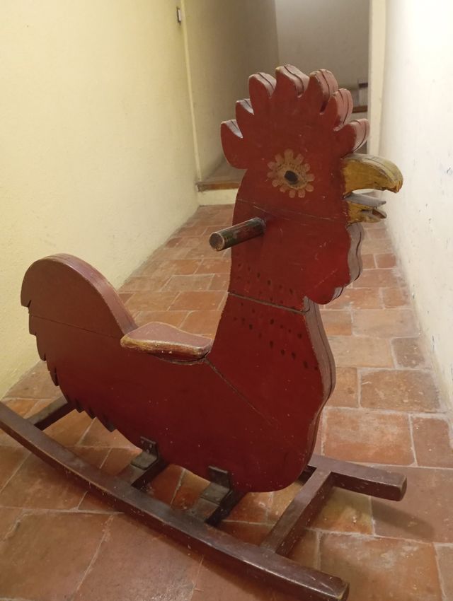 Balancín Gallo Madera Vintage