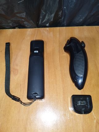 MANDO + NUNCHUK NEGRO NINTENDO WII