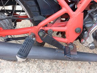 Motocicleta caferacer estilo retro vintage, 125 cc