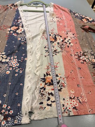 Chaqueta floral estampada