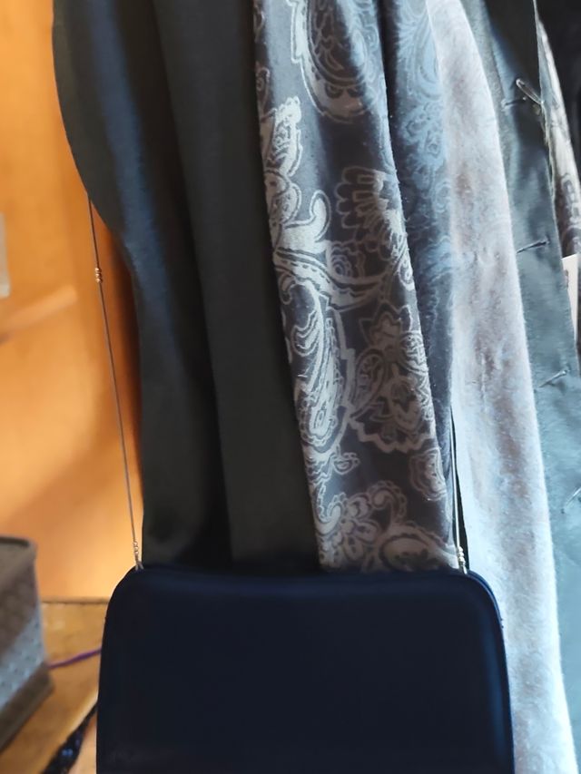 Completo elegante: vestito e soprabito