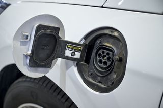 Hyundai IONIQ   1.6 GDI PHEV Klass DCT 