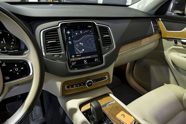 Volvo XC90   2.0 B5 D AWD Momentum Pro Auto 