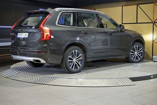 Volvo XC90   2.0 B5 D AWD Momentum Pro Auto 
