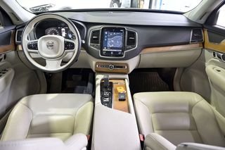Volvo XC90   2.0 B5 D AWD Momentum Pro Auto 