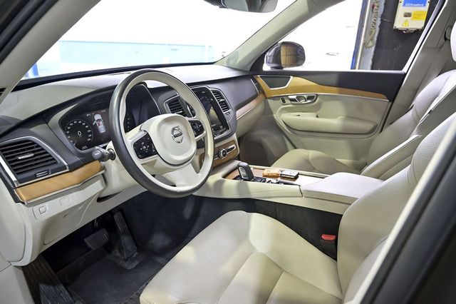 Volvo XC90   2.0 B5 D AWD Momentum Pro Auto 