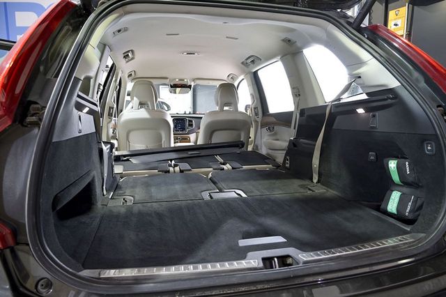 Volvo XC90   2.0 B5 D AWD Momentum Pro Auto 