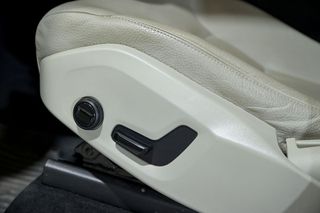 Volvo XC90   2.0 B5 D AWD Momentum Pro Auto 