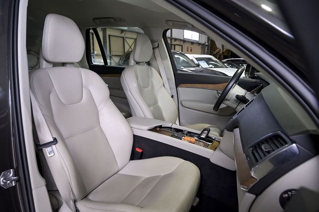 Volvo XC90   2.0 B5 D AWD Momentum Pro Auto 