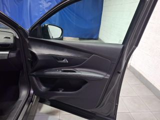 PEUGEOT 3008 1.5 BlueHDi 96kW (130CV) S&S Allure Pack