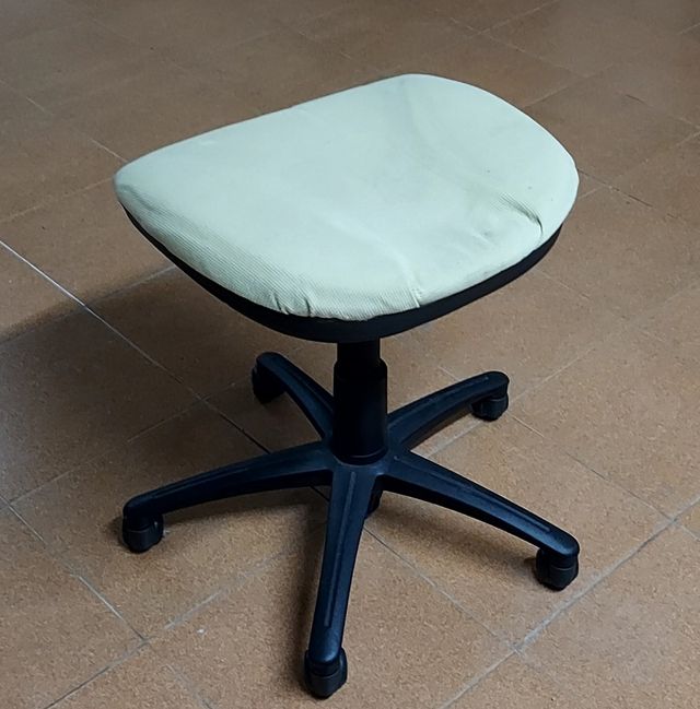 Banco giratório hidráulico