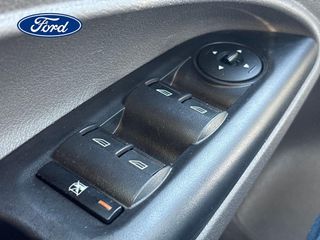 FORD Transit Connect Combi Diesel Transit Connect Combi Diesel FT 220 Kombi S&S B. Corta L1 Trend 100