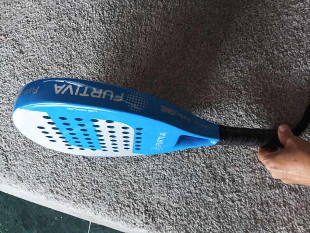 Pala pádel Furtiva C38Kevlar NUEVA a ESTRENAR