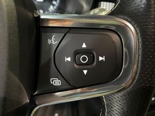 Volvo XC40 Recharge 1.5 T5 262cv Auto R-Design