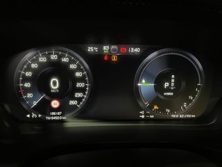 Volvo XC40 Recharge 1.5 T5 262cv Auto R-Design