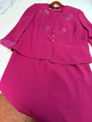 Traje chaqueta falda rosa