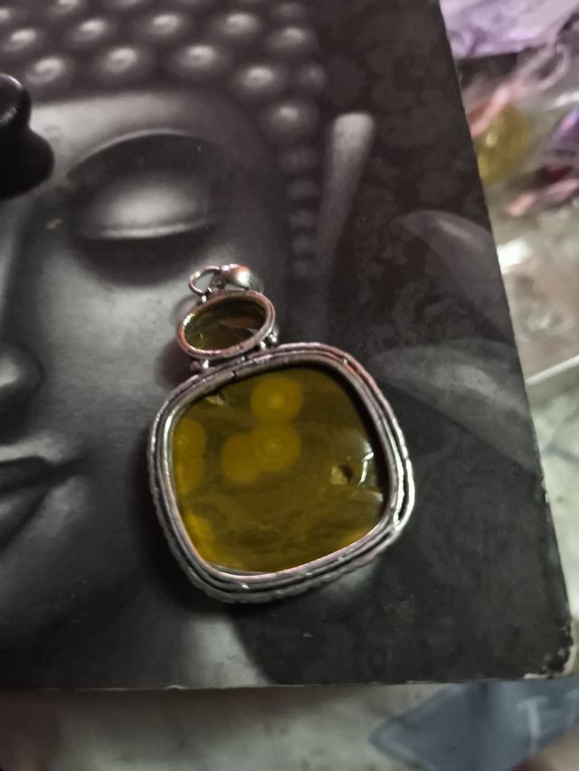 Colgante piedras amarillas y  plata