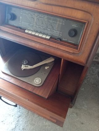 Radio Giradischi Vintage anni '50