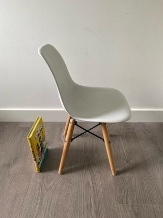 Silla infantil Eames blanca (x2)
