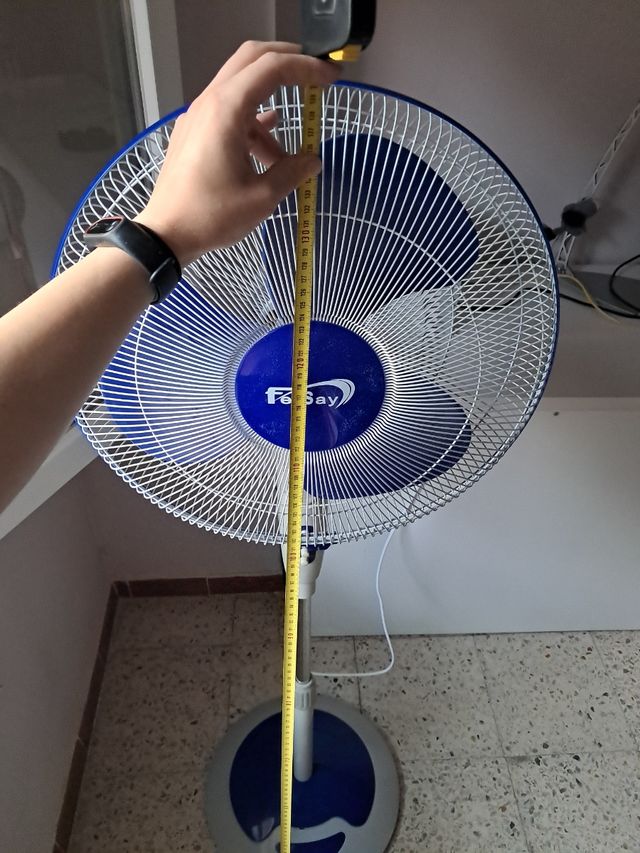 Ventilador Forsay blanco y azul