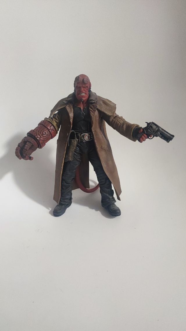 Figura Hellboy - Acción