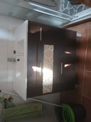 Mueble baño con lavabo