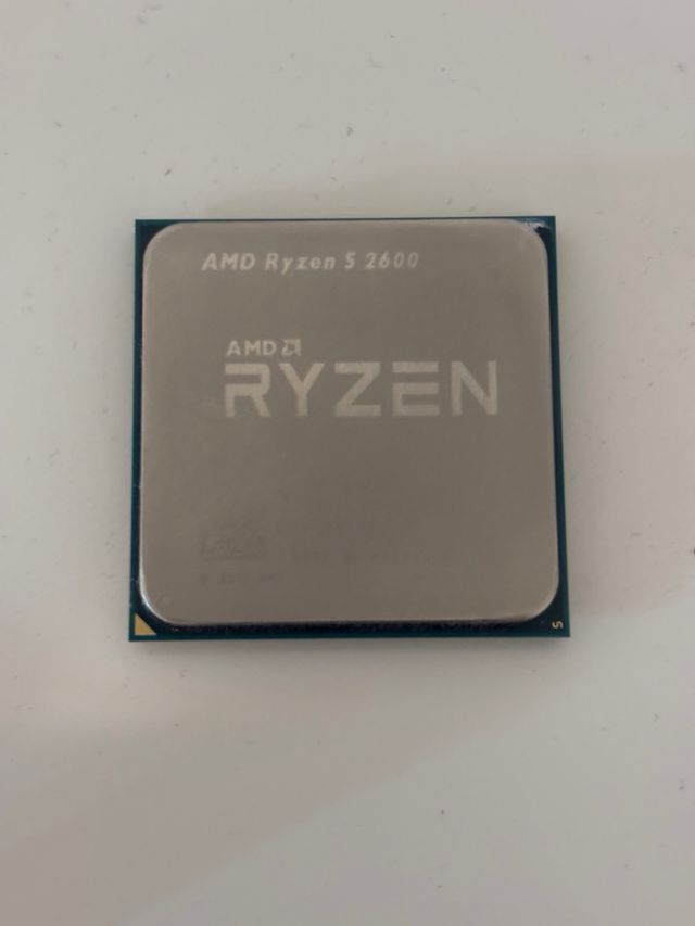 Processador AMD Ryzen 5 2600 de 3,6 GHz