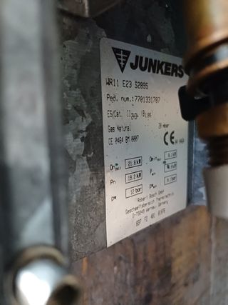 Calentador Junkers WR11 E23 y WR11-2E23