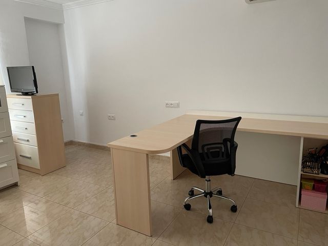 URGE!!! MESA ESCRITORIO DE MADERA