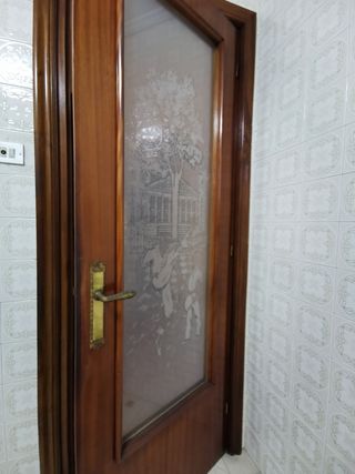 Lote 7 Puertas madera maciza, árbol de Gernika