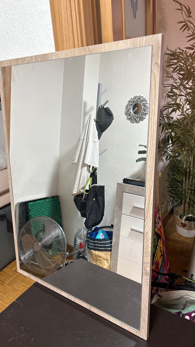 Specchio in legno beige