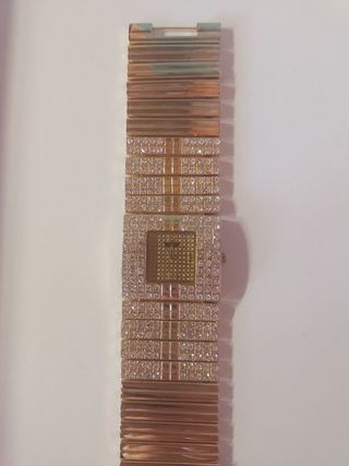 Orologio da polso con cristalli