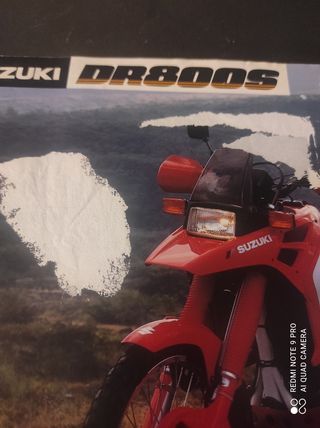 Depliant Moto Suzuki DR 800S