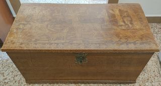 Baúl madera tallado - rústico