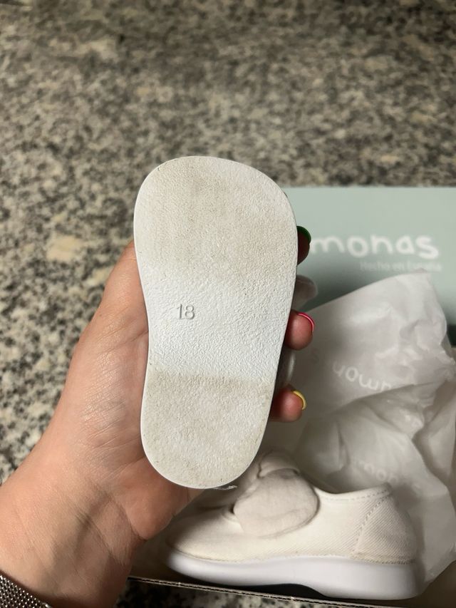 Zapatos bebé niña talla 18 Pisamonas