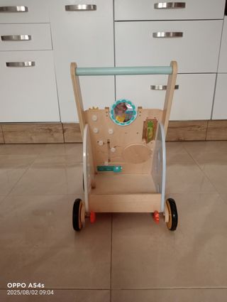 Correpasillos madera bebé