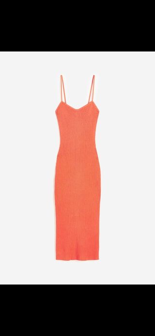 Vestido midi de H&M, talla M.