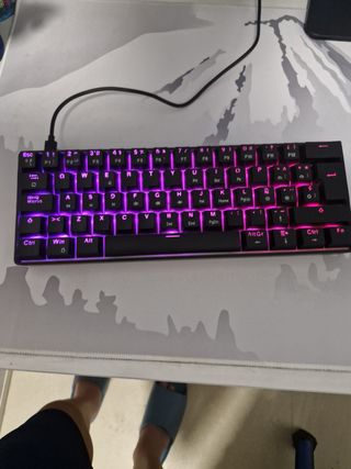 Teclado gaming RGB