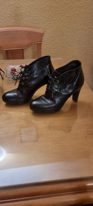 Botines negros tacón mujer